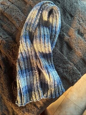 Hand-Knit Ribbed Scarf in Blue and Gray
